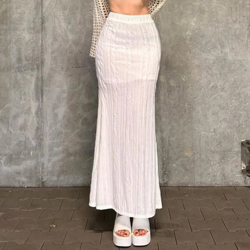 A sexy solid-color fishtail skirt and a fitted high-waisted skirt for women